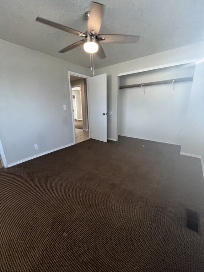 Building Photo - 507 Tindall Ave