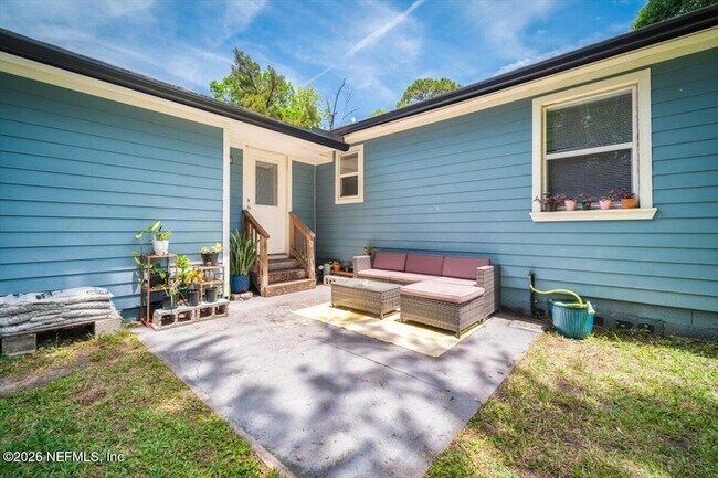 Building Photo - 2032 Inwood Terrace