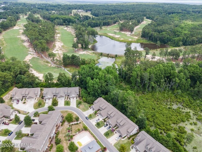 Building Photo - 118 Cypress Cir