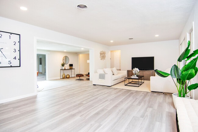 Building Photo - 5561 SW 2nd Court