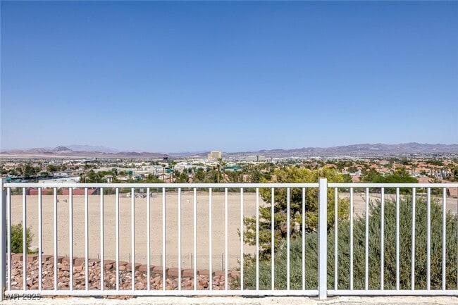 Building Photo - 1701 Duarte Dr