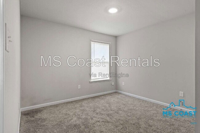 Building Photo - 15236 Cypress Way