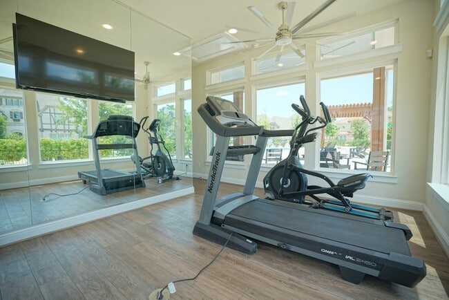 Building Photo - 4815 Saguaro Rdg