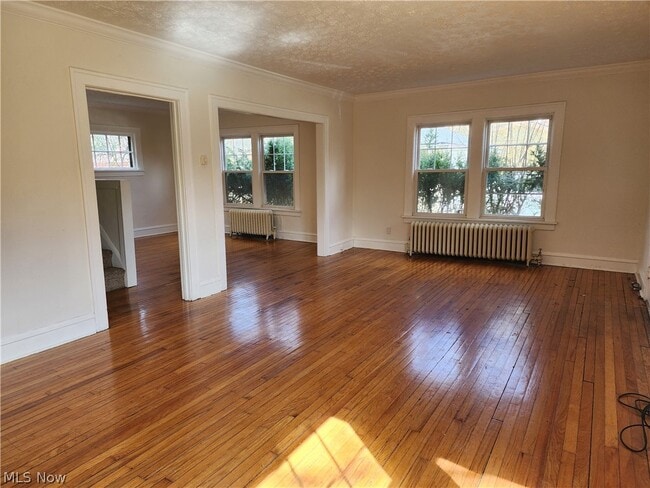 Building Photo - 2060 Rossmoor Rd