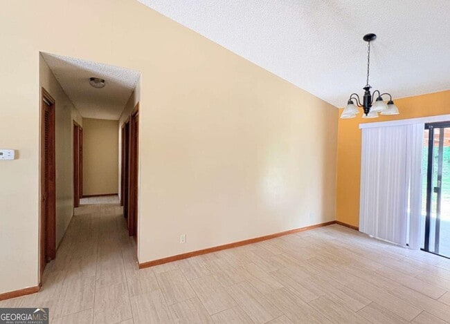 Building Photo - 603 Plantation Village Dr