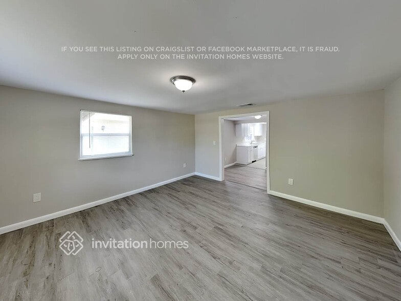 Building Photo - 202 NW 3rd St