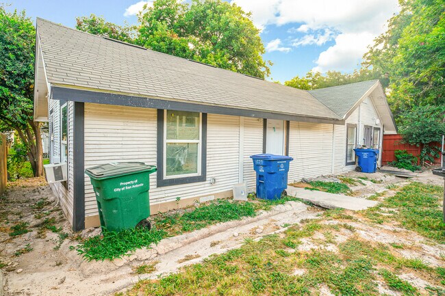 Building Photo - 125 Glenwood Ct