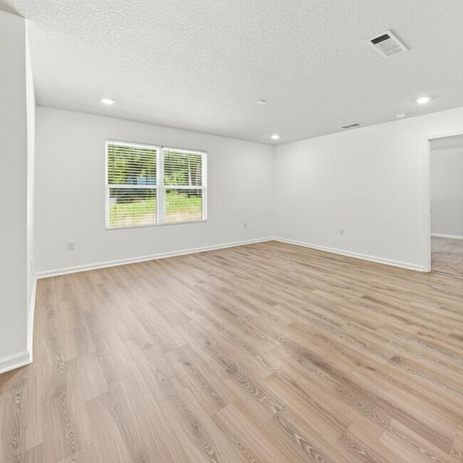 Building Photo - 3284 Chapelwood Dr