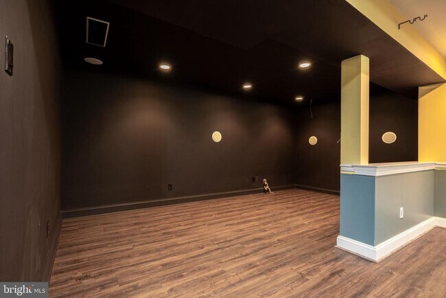Building Photo - 576 Championship Dr