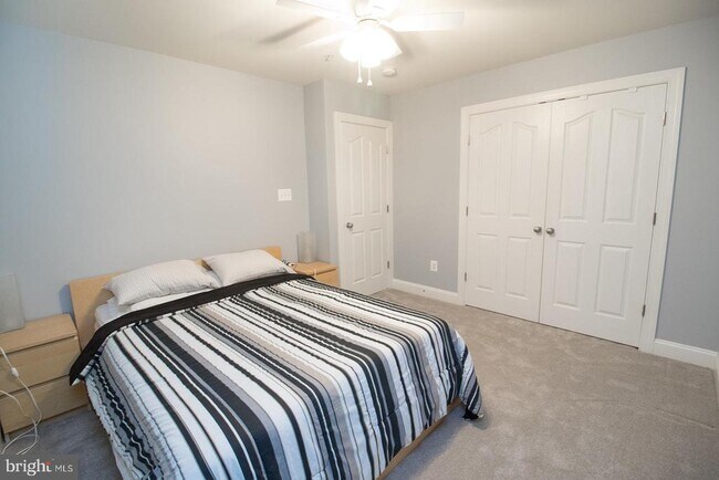 Building Photo - 24676 Broad Creek Dr