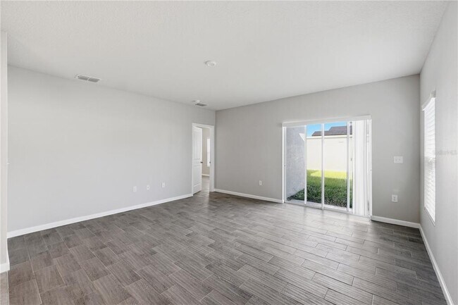 Building Photo - 1530 Finnigan Cir