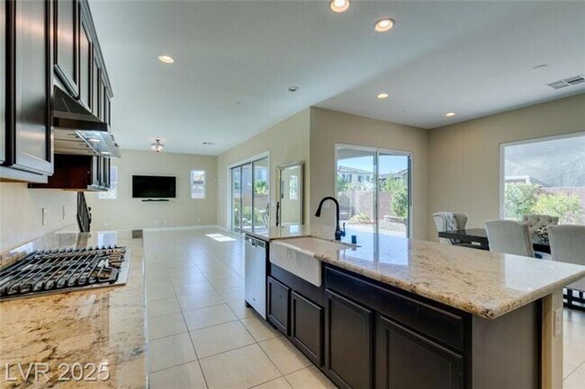 Building Photo - WELCOME HOME TO THE EXCITING INSPIRADA COMMUNITY!!