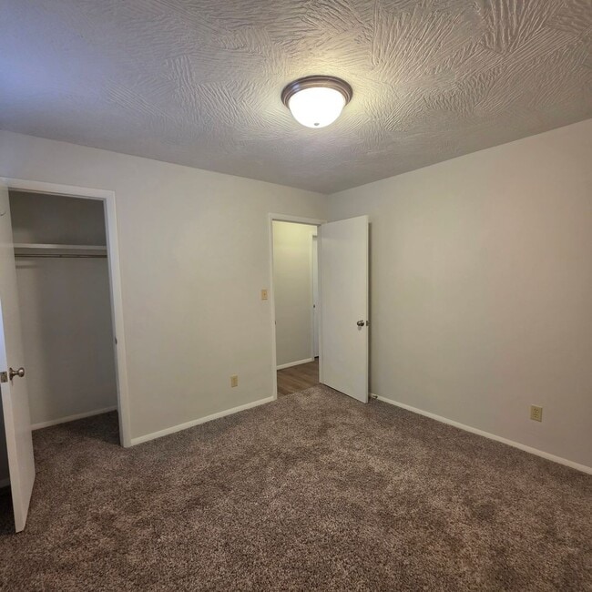 Building Photo - 3 Bedroom, 2 Bath, 2-Car Garage Home for Rent