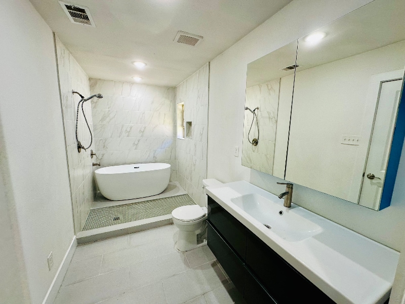 Building Photo - 4084 Purdue Ave