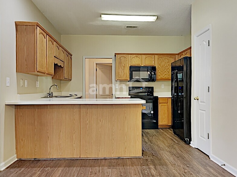 Building Photo - 548 Wesley Woods Dr