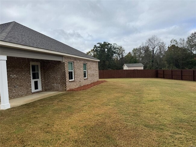 Building Photo - 424 Kohn Dr