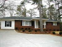 Building Photo - Five Points 5br House - FALL 2026 PRELEASE