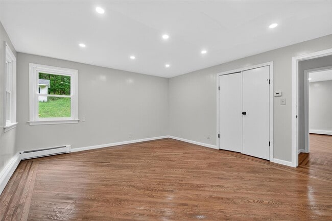 Building Photo - 52 Luxton Lake Rd