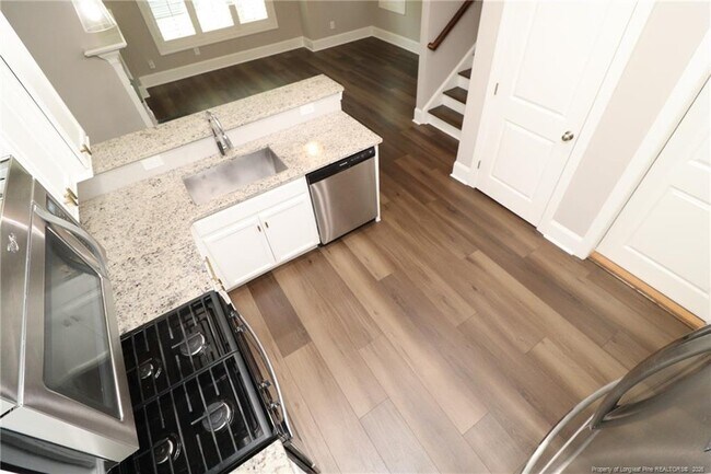 Building Photo - 2824 Plumfield Pl