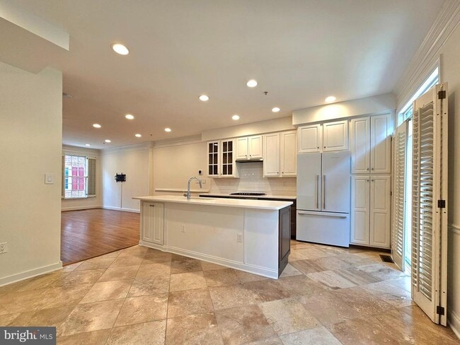 Building Photo - 315 Hearthstone Mews