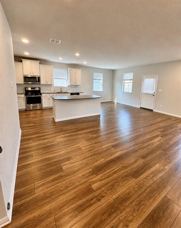 Building Photo - 3200 College Park Dr