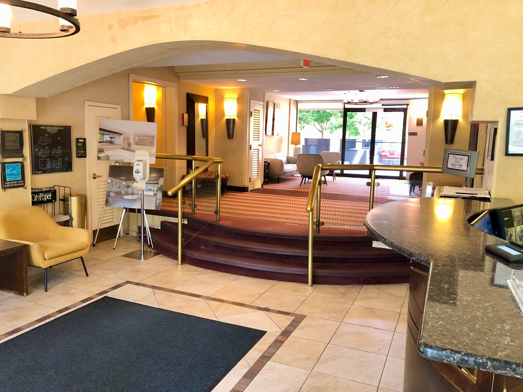 Lobby - 950 25th St NW