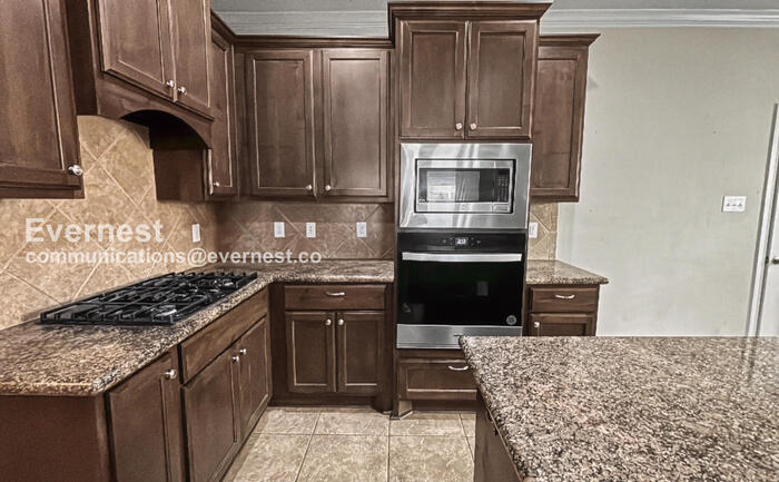 Building Photo - 6214 Oxford Lake Dr