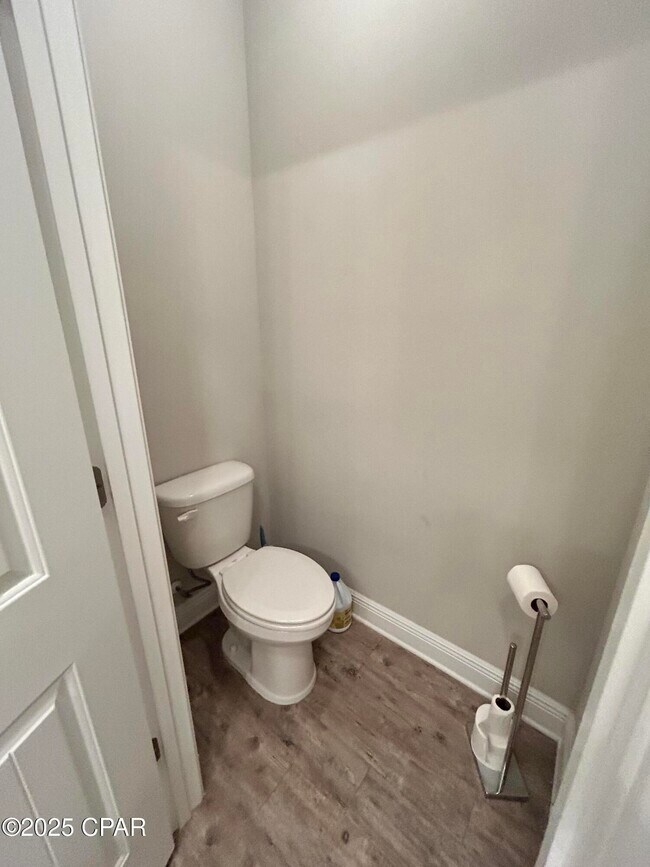 Building Photo - 103 Salt Marsh Wy