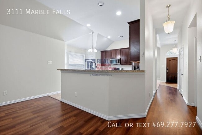 Building Photo - 3111 Marble Falls Dr