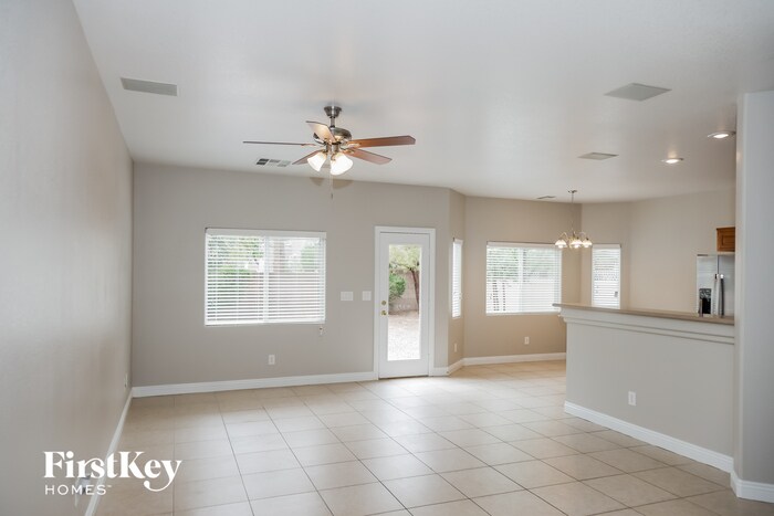 Building Photo - 2191 Low Creek Ct