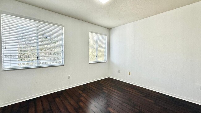 Building Photo - 11032 Legacy Dr