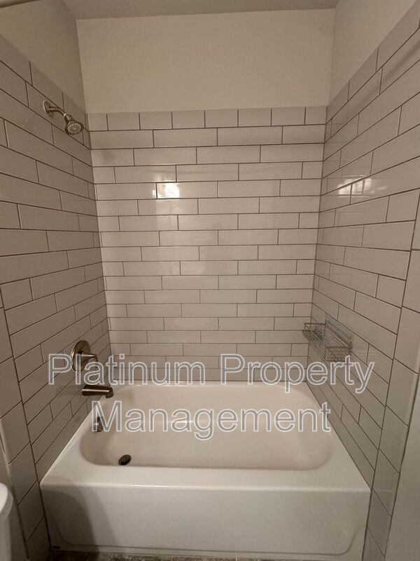 Building Photo - 931 Olmsted Ln