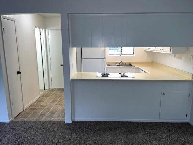Building Photo - 3140 Alicita Ct
