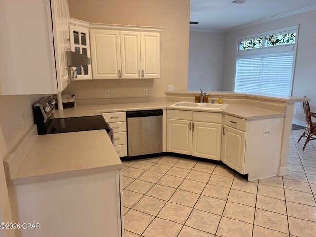 Building Photo - 2516 Country Club Dr
