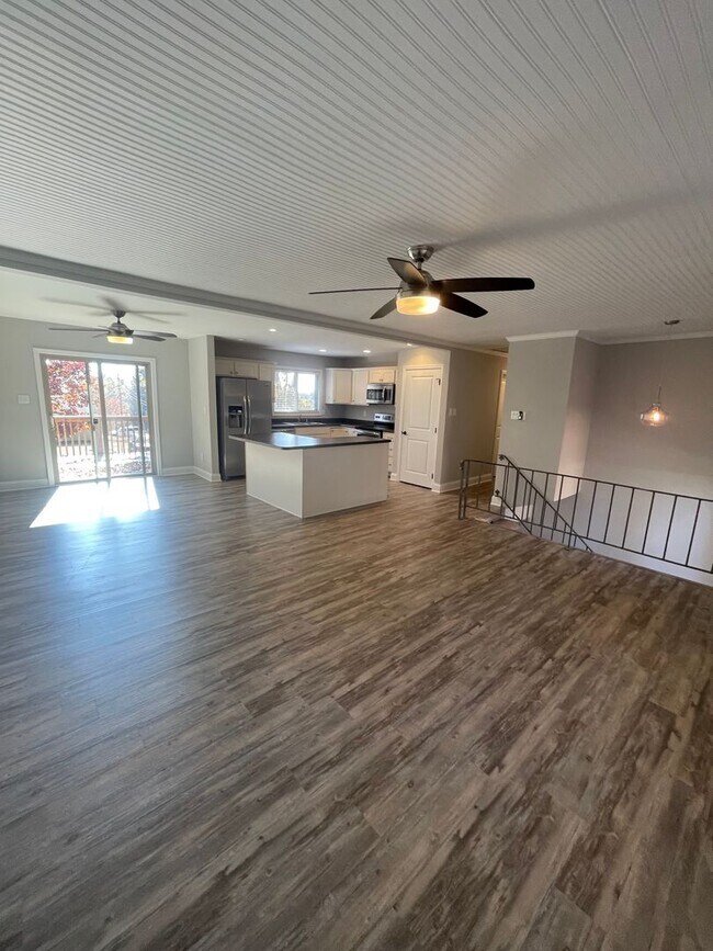 Building Photo - 11104 Concord Woods Dr