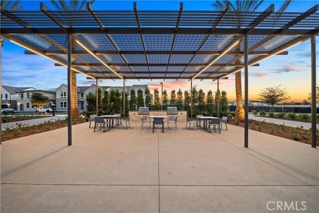 Building Photo - 360 Riverbend