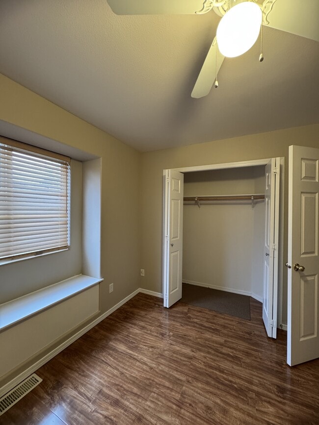 Building Photo - 1165 E 19th N St