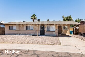 Building Photo - 2114 W Sunnyside Ave