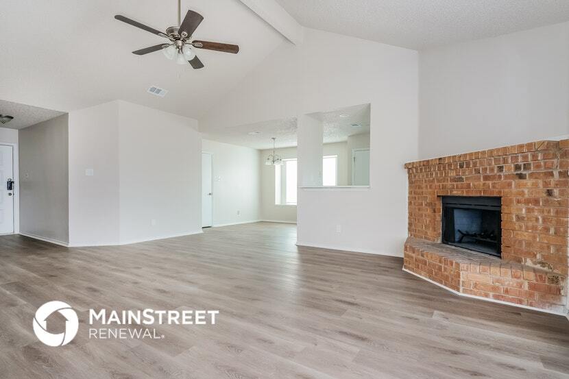 Building Photo - 900 Blewitt Dr