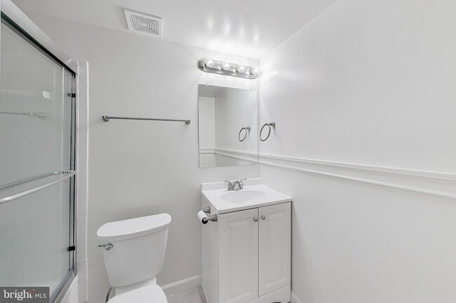 Building Photo - 12307 Braxfield Ct