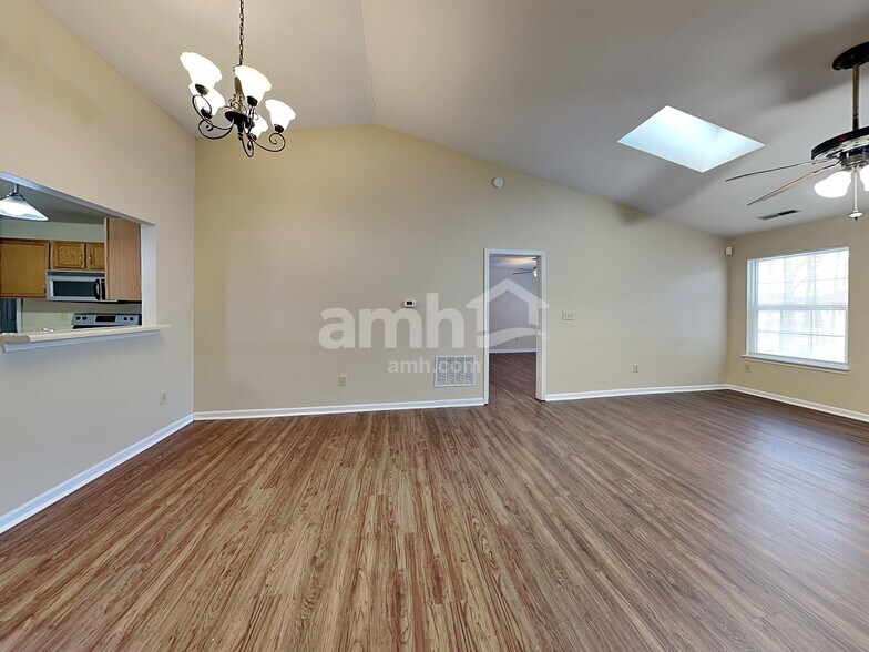 Building Photo - 18954 Prairie Crossing Dr