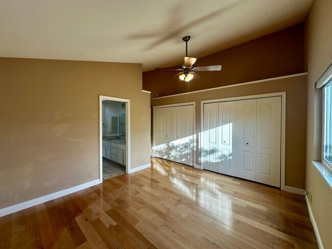 Building Photo - Single Story Court location