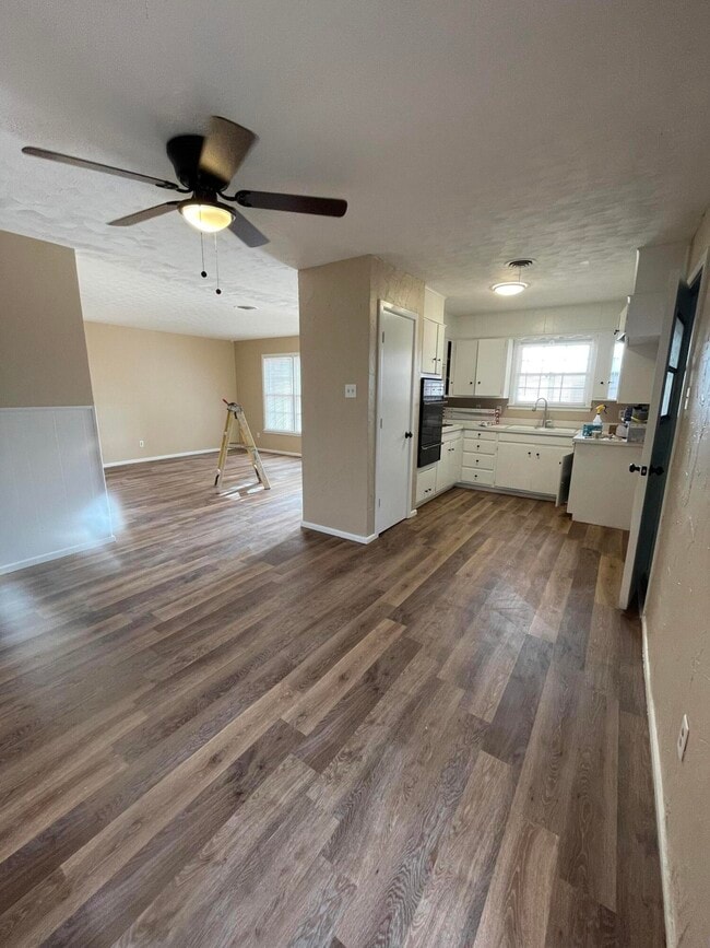 Building Photo - 5102 39th St