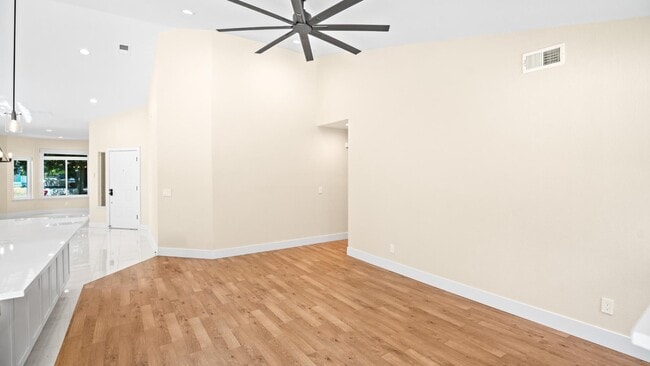 Building Photo - 1228 Demeo St