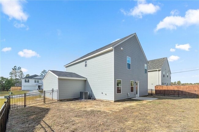 Building Photo - 129 Chinook Ln