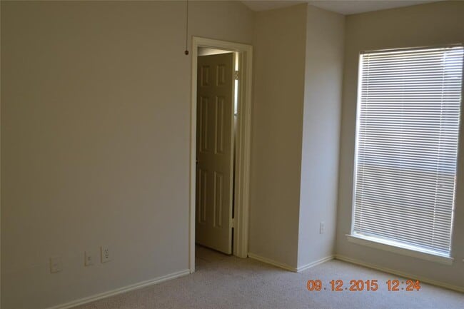 Building Photo - 5720 Marquita Ave