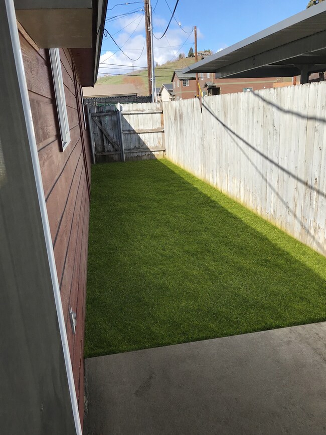 Building Photo - The Duplex That Checks All The Boxes; From an attached garage to a private yard!