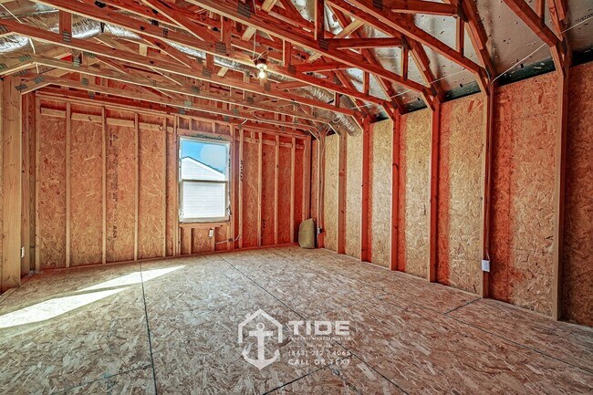 Building Photo - Your Carolina Bay Haven