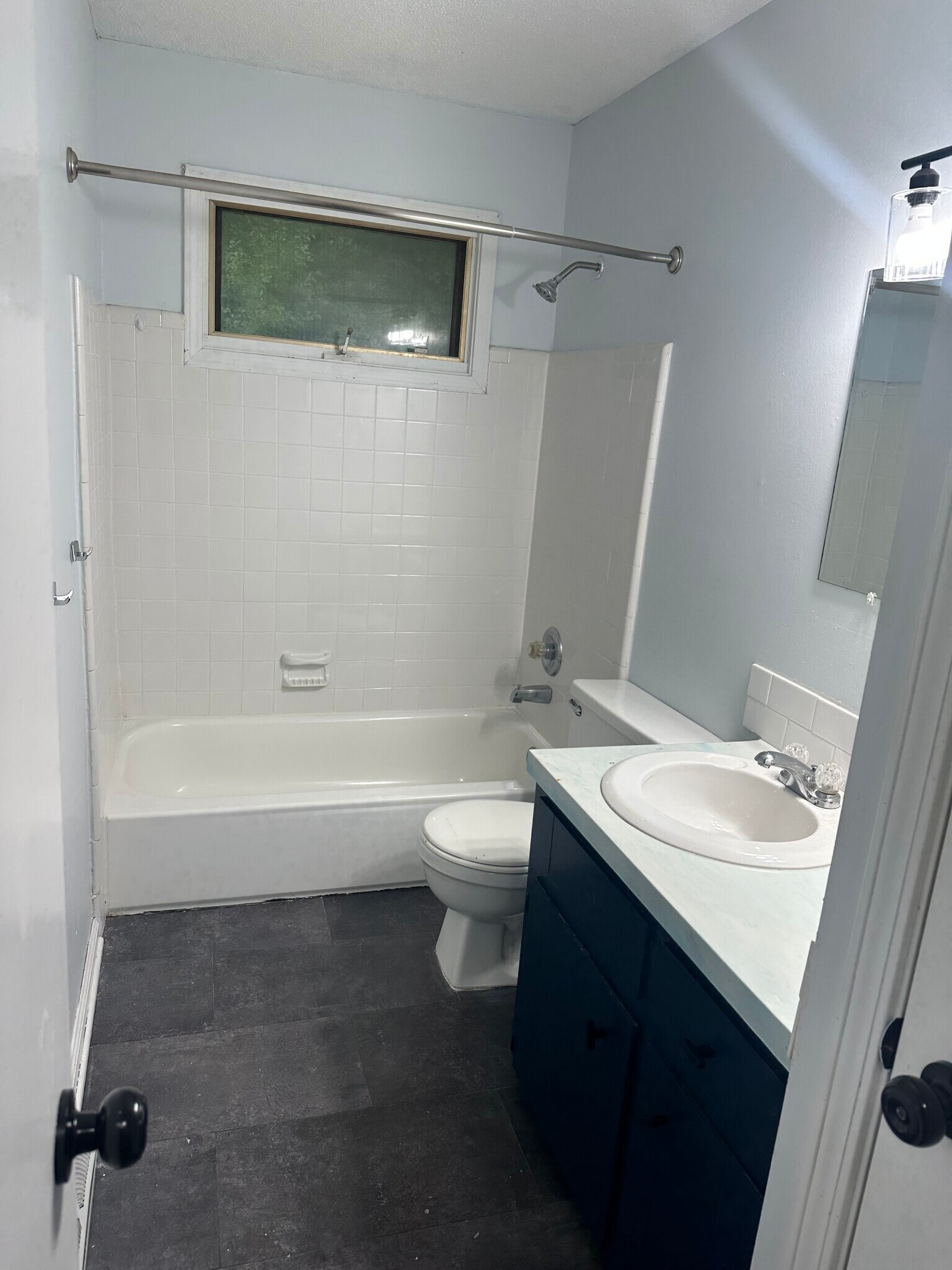 Building Photo - 2555 Ridgemoor Dr SE