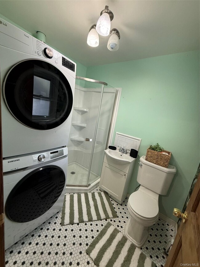 Building Photo - 10 Candlewood Rd